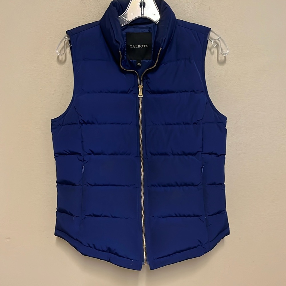 Talbots women’s navy blue puffer vest